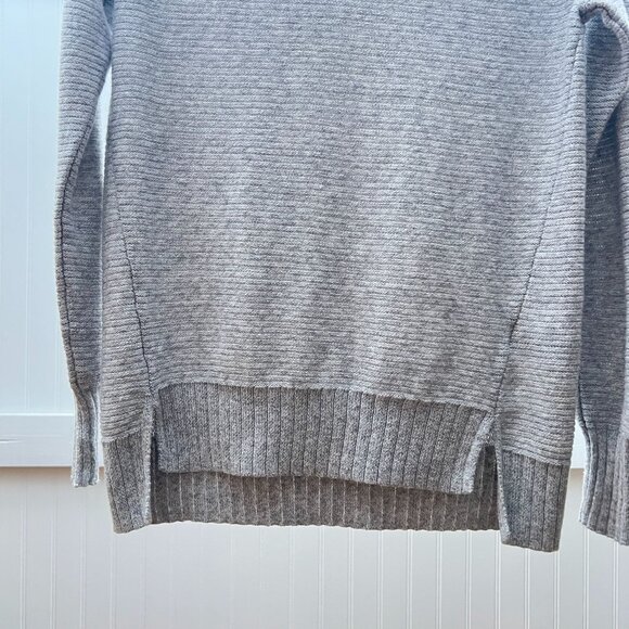 Old Navy XS Gray Knit Long Sleeve Sweater Cozy Slits Women's Sweatshirt - Picture 5 of 8